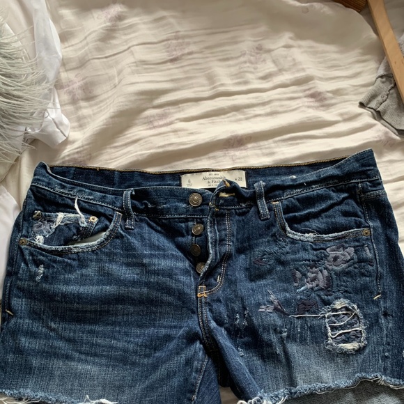 Abercrombie and Fitch shorts - Picture 1 of 6